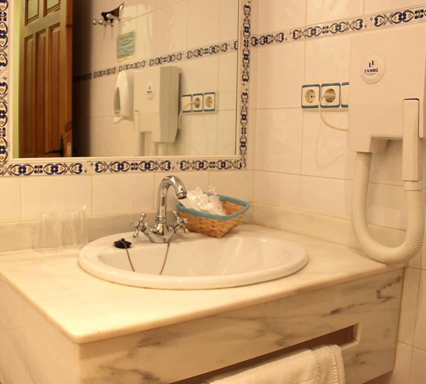 Hotel Riopar Spa חדר תמונה